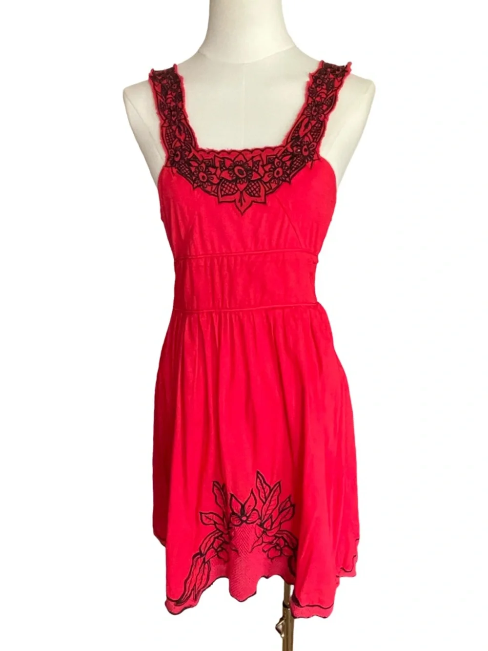 Free People Red and Black Lace Trim Boho Cotton Mini Dress Size 0 - Picture 7 of 16